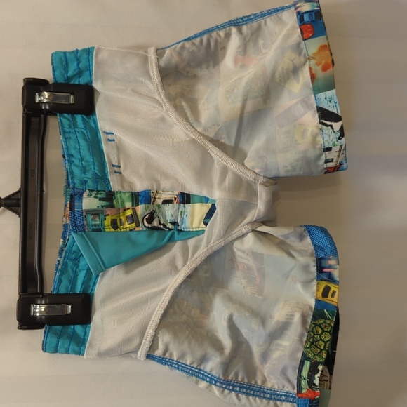 H&M Multi Print Swim Shorts - Picture 4 of 5